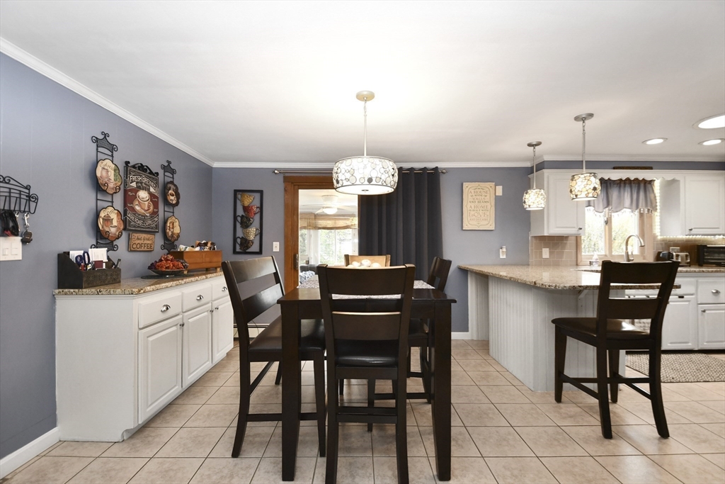 31 Cardinal Road Somerset, MA 02726 - Photo 9 of 40 Gallery Image 9
