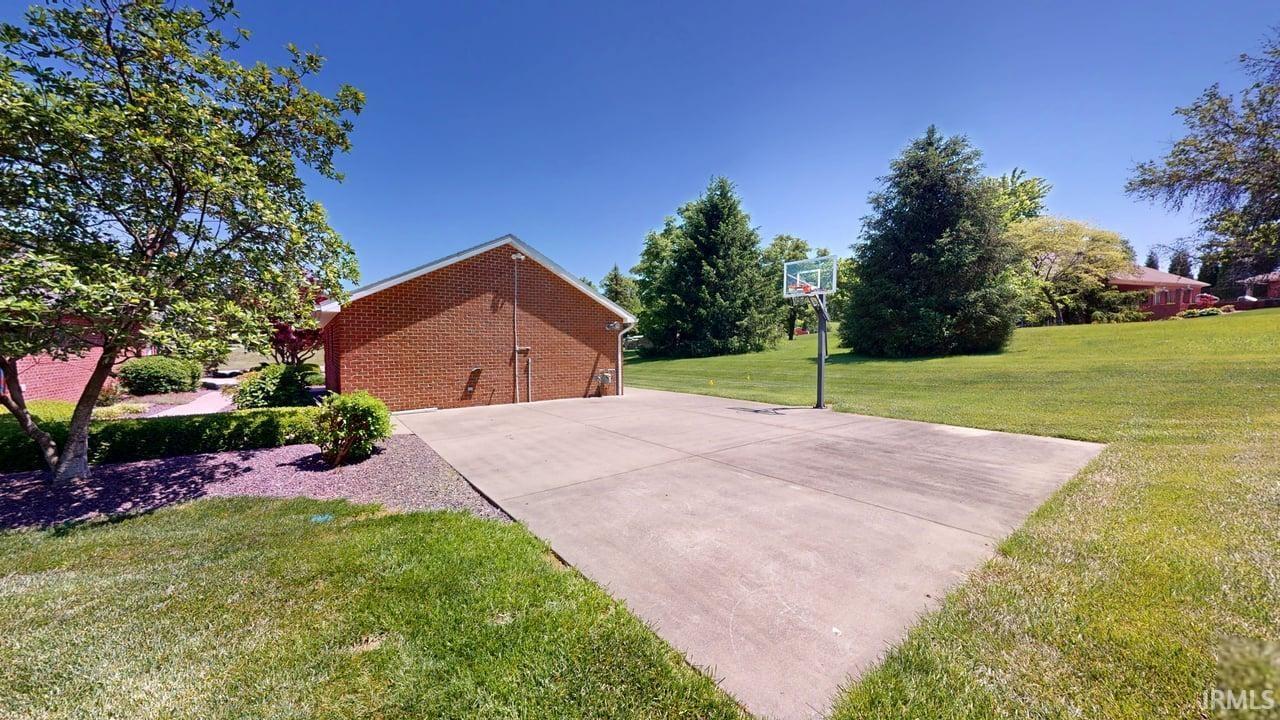 1333 Rolling Ridge Road Jasper, IN 47546 - Photo 32 of 34 Gallery Image 32
