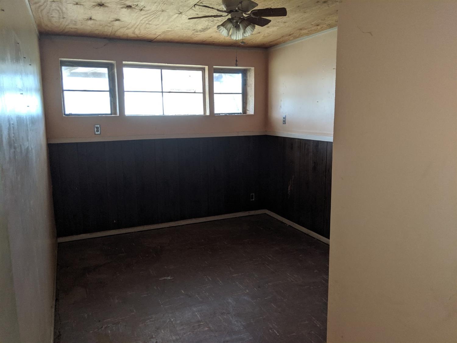 39462 East Kings Canyon Road Dunlap, CA 93621 - Photo 11 of 14 Gallery Image 11