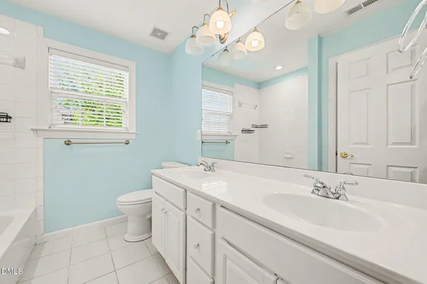 $795,000 | 1808 Abby Knoll Drive, Apex, NC 27502