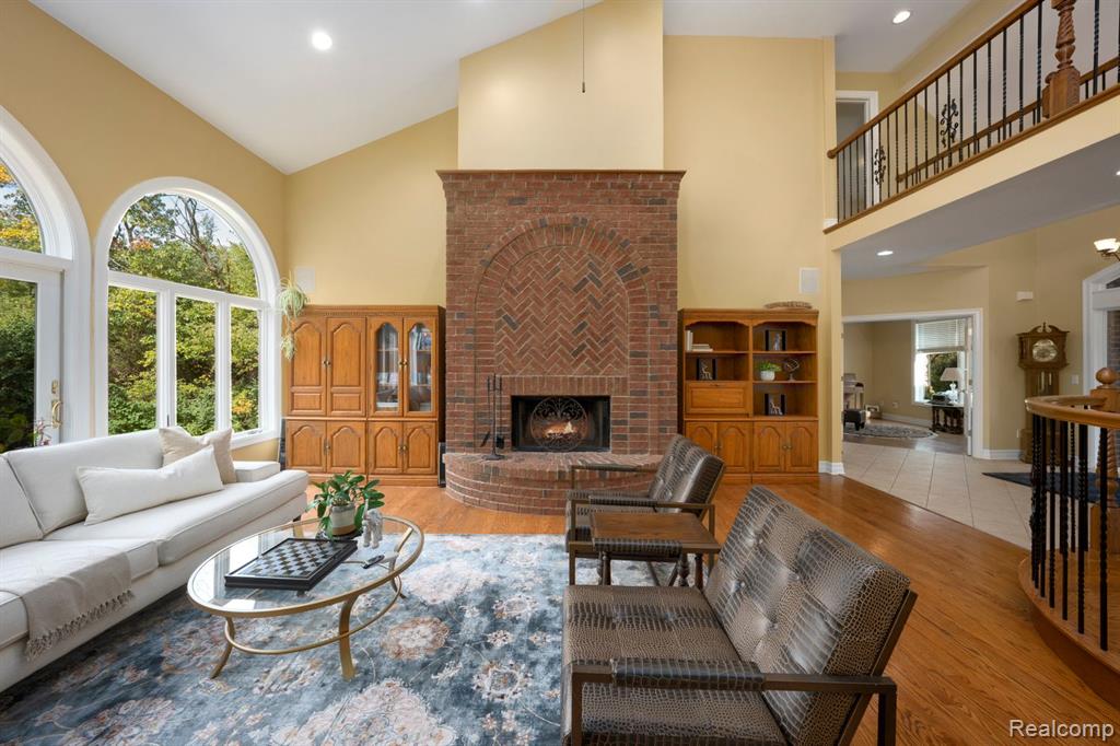 5593 Patterson Lake Road Pinckney, MI 48169 - Photo 9 of 42