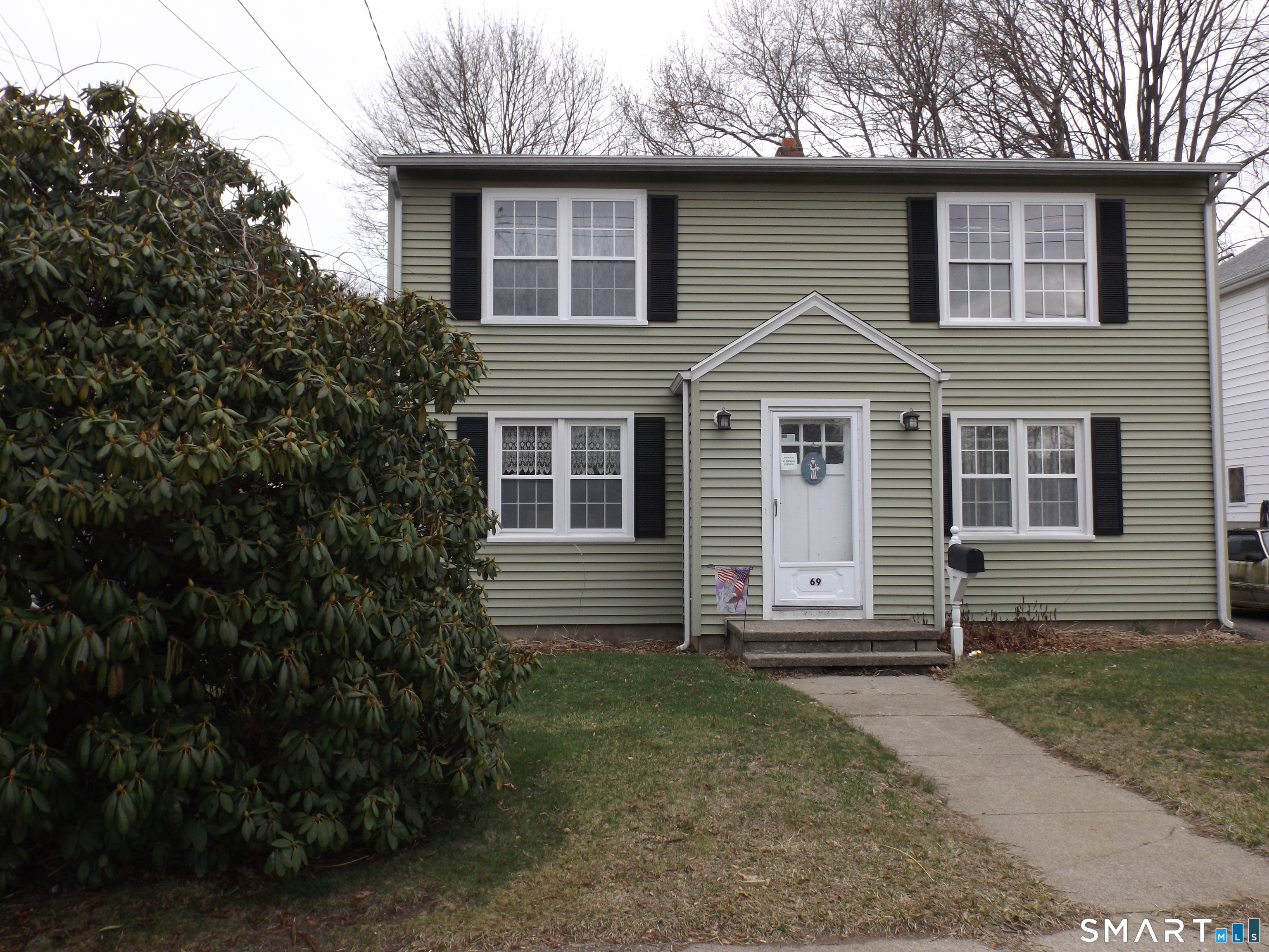 69 Fairview Street Milford, CT 06460 - Photo 2 of 26