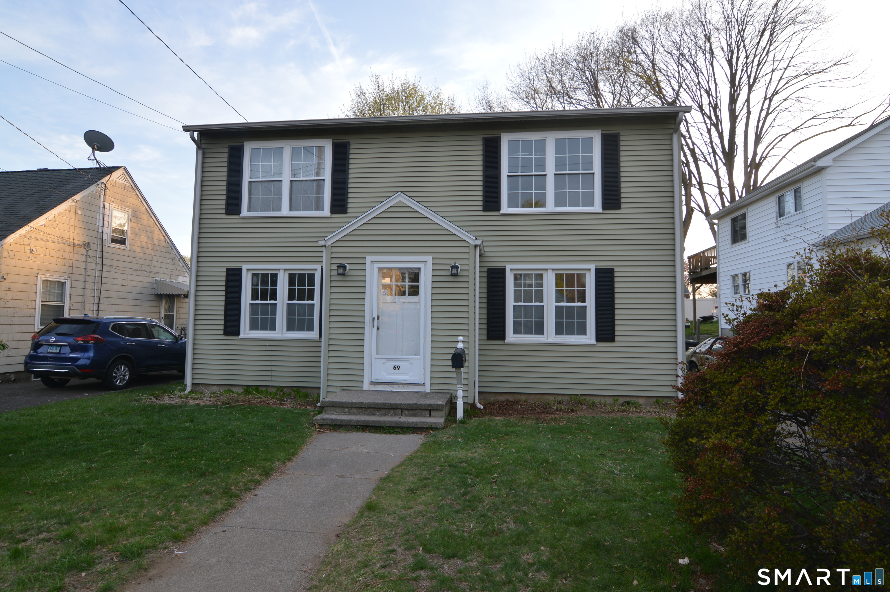 69 Fairview Street Milford, CT 06460 - Photo 3 of 26