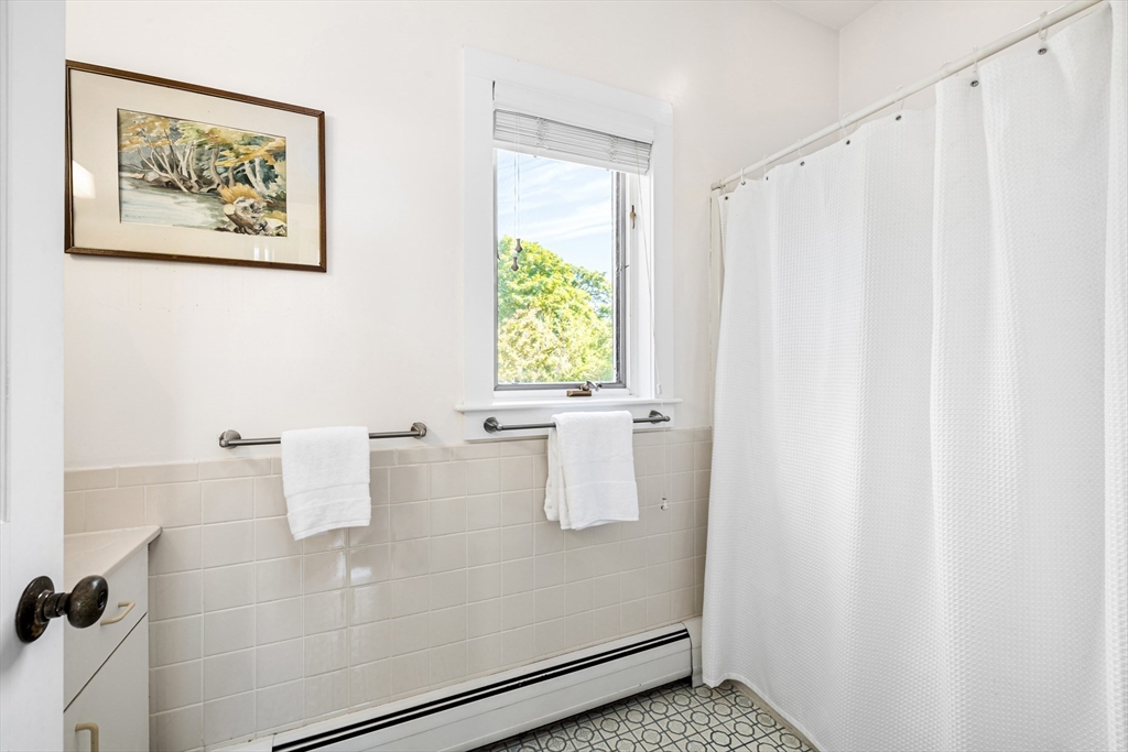 185 Howland Road Westport, MA 02790 - Photo 20 of 42
