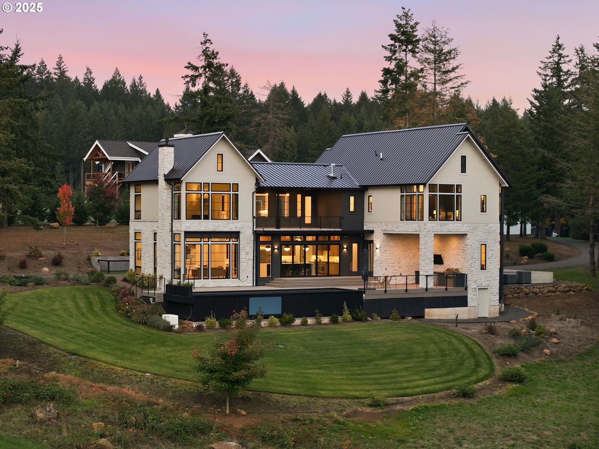 15299 Northeast Quarry Road Newberg, OR 97132 - Photo 3 of 46 a front view of a house with a garden
