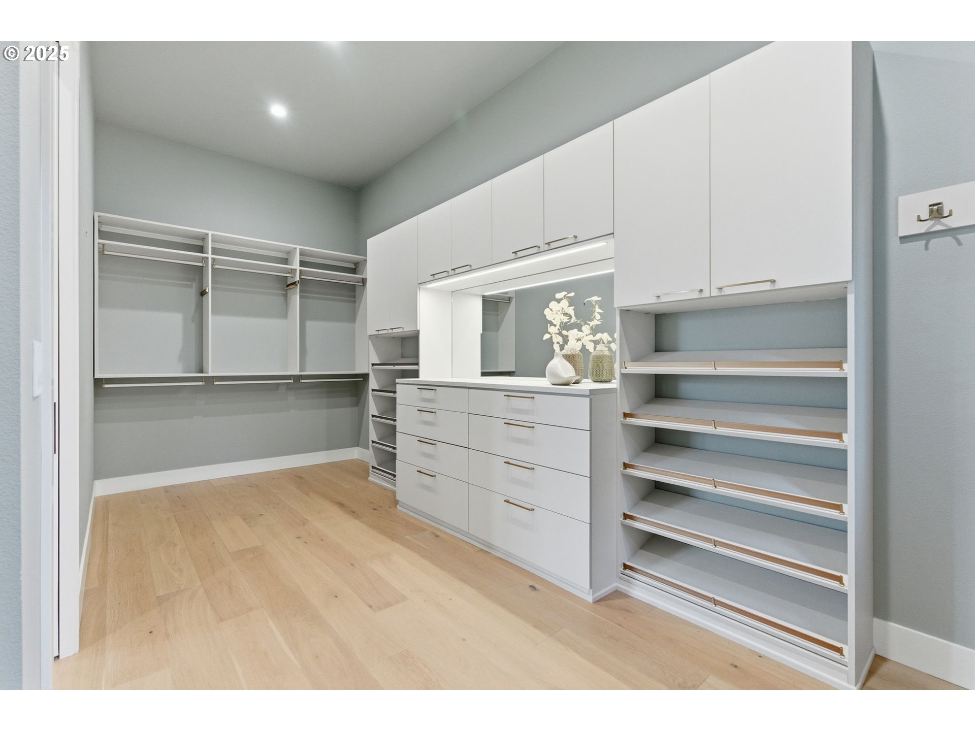 15299 Northeast Quarry Road Newberg, OR 97132 - Photo 35 of 46 a room with walk in closet and a bathroom