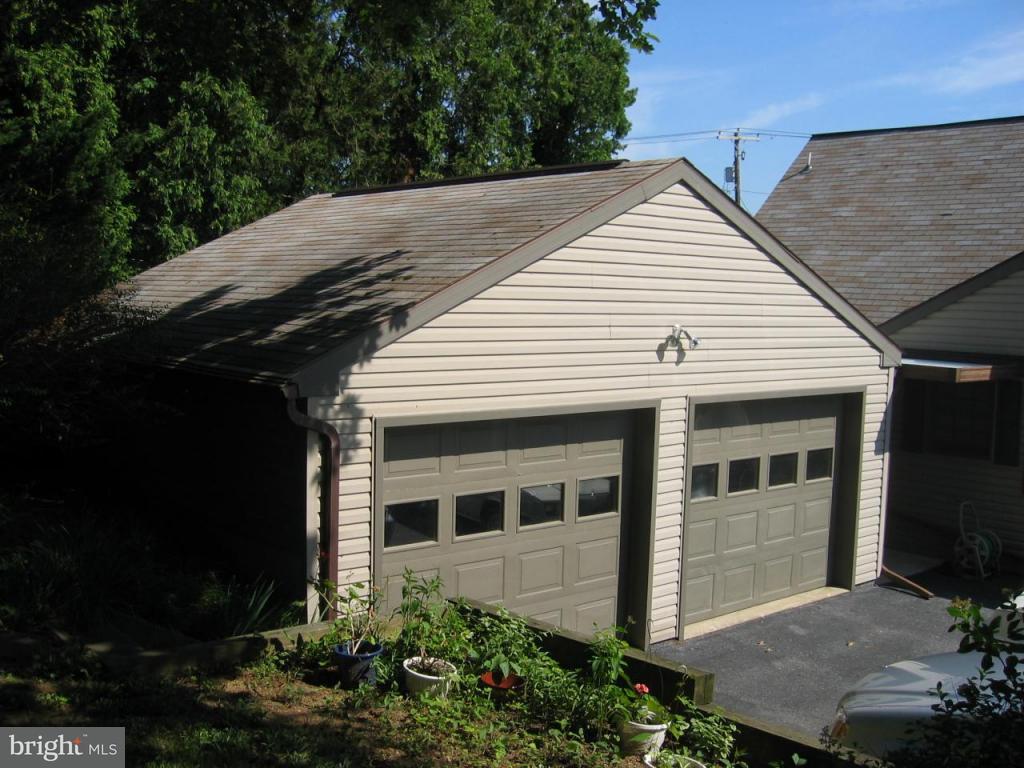 55 Hossler Road Manheim, PA 17545 - Photo 2 of 10