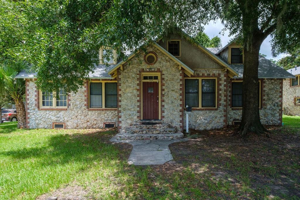 218 Southwest 10th Street Gainesville, FL 32601 - Photo 1 of 2