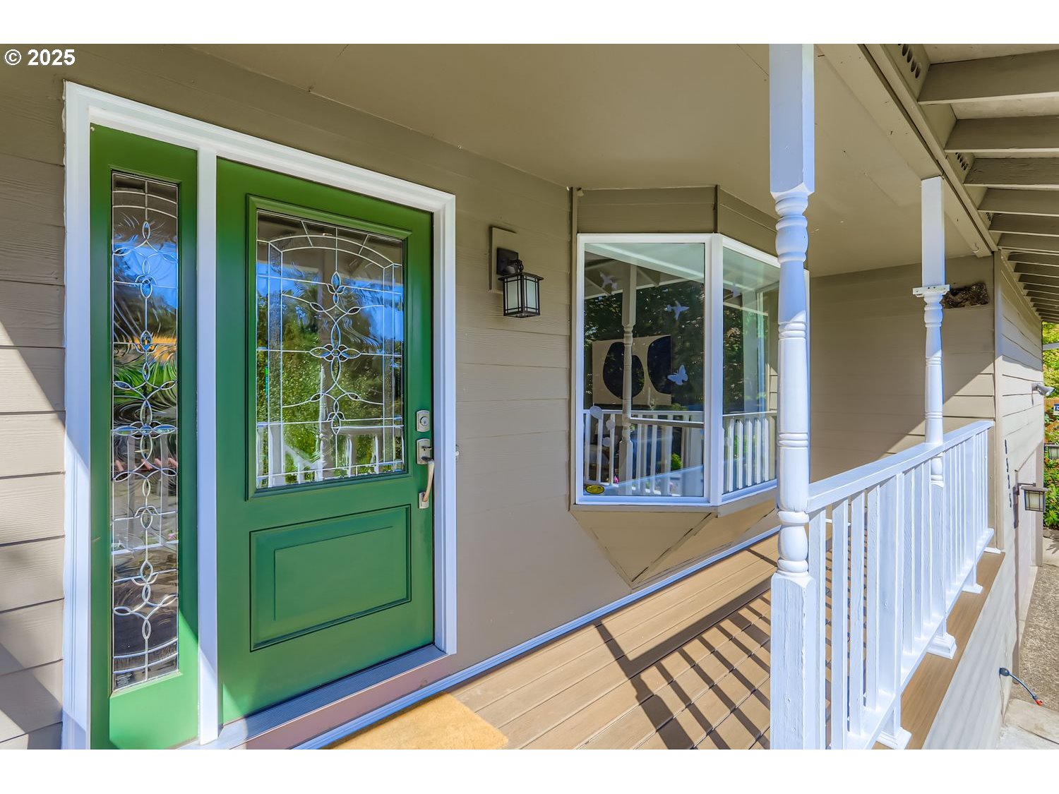 8525 Southwest Davies Road Beaverton, OR 97008 - Photo 3 of 26 Porch