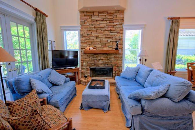 558 Rookery Place Jupiter, FL 33458 - Photo 7 of 32 Living Room