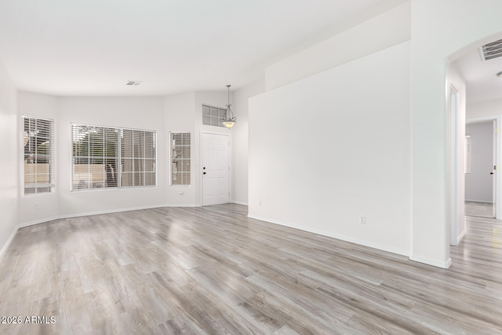 491 North Ocotillo Lane Gilbert, AZ 85233 - Photo 3 of 26 06 Ocotillo