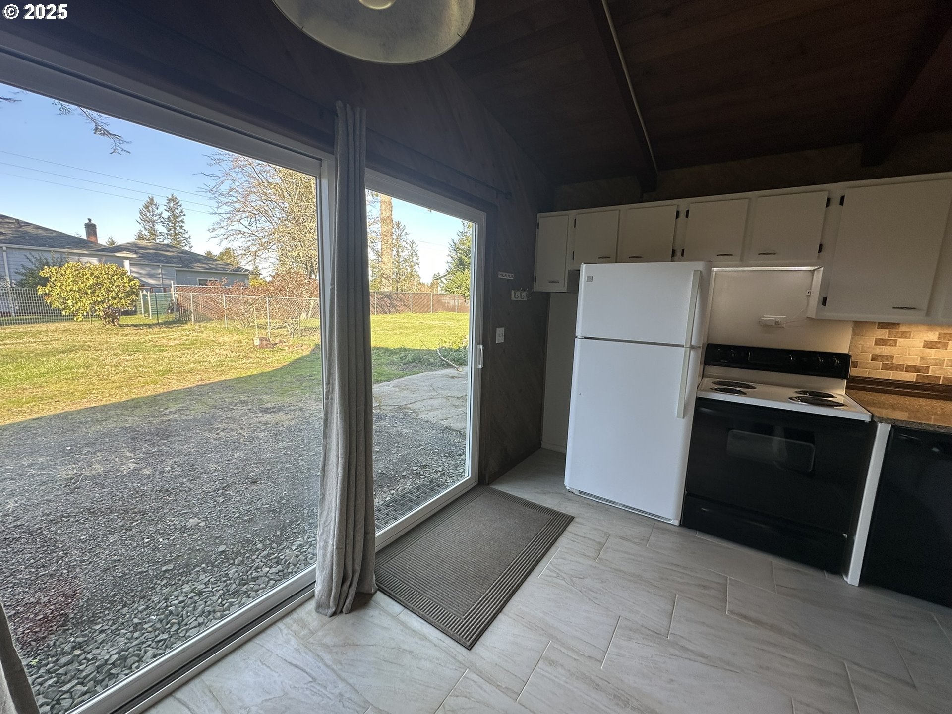 92479 Svensen Market Road Astoria, OR 97103 - Photo 9 of 22 Gallery Image 9