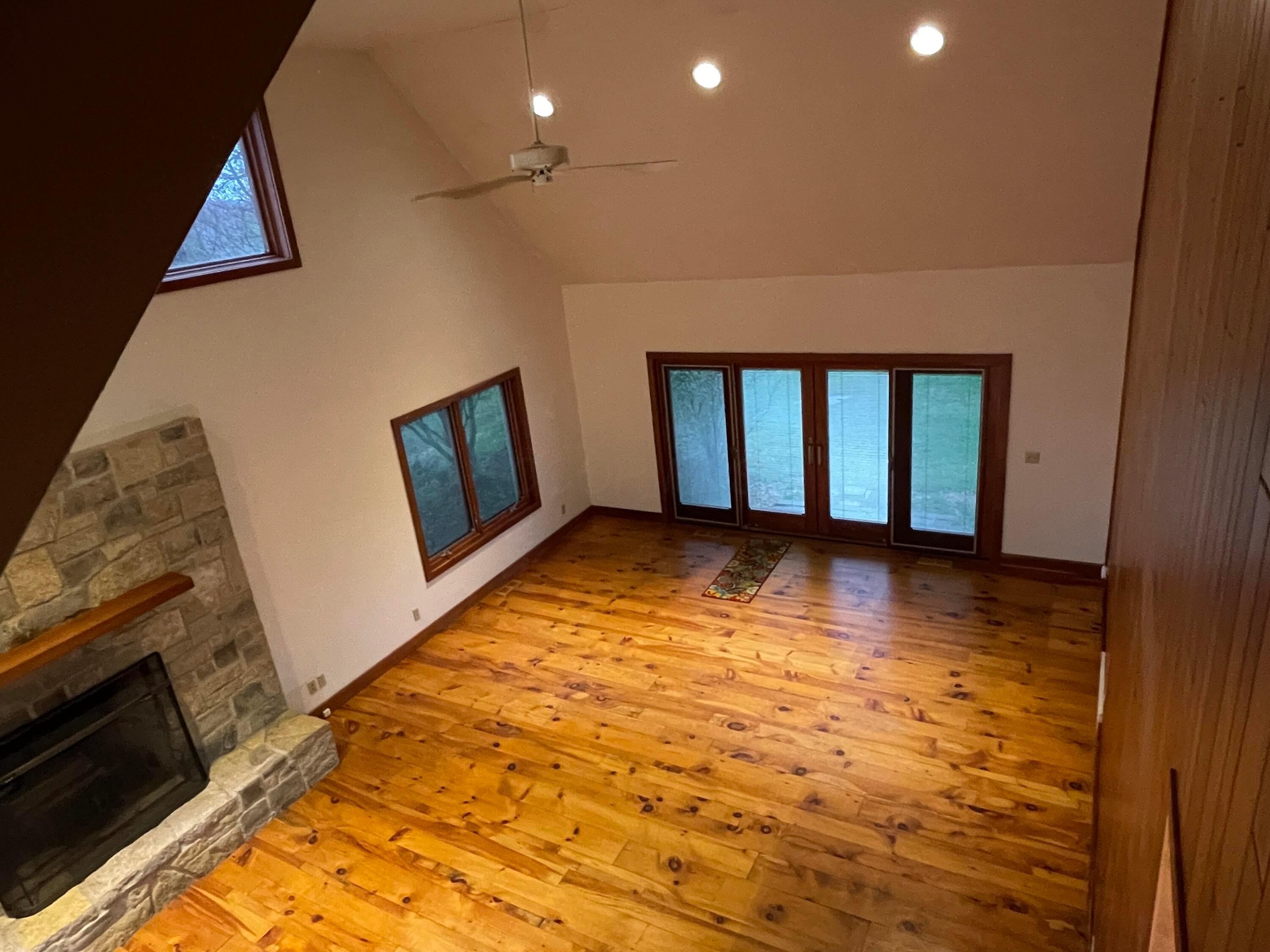 10887 Kenyon Road Mount Vernon, OH 43050 - Photo 15 of 57 13