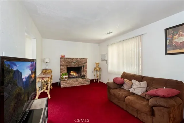 $379,900 | 15873 La Paz Drive, Victorville, CA 92395