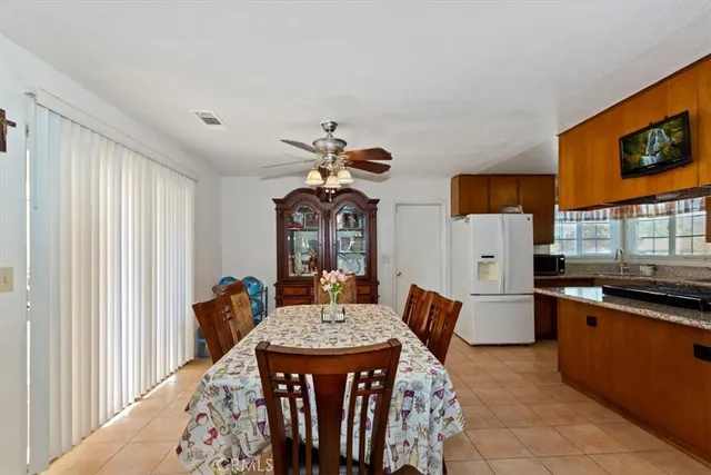 $379,900 | 15873 La Paz Drive, Victorville, CA 92395