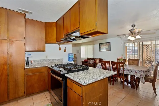 $379,900 | 15873 La Paz Drive, Victorville, CA 92395