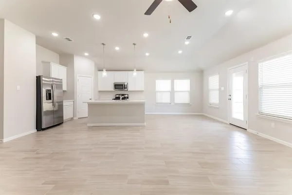 $2,950 | 5108 Middlestone Lane, Argyle, TX 76226