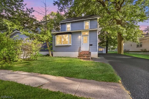 $530,000 | 485 West 3rd Avenue, Roselle, NJ 07203