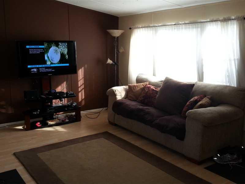 142 Shaw Hill Road Minot, ME 04258 - Photo 6 of 18 Living Room.