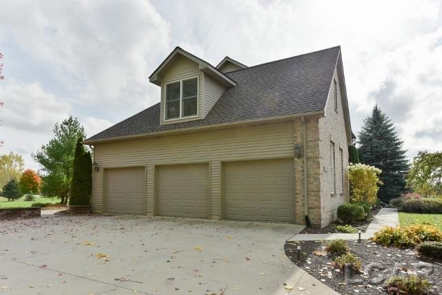 10171 Ridgeline Drive Milan, MI 48160 - Photo 7 of 64 31306704-6.JPG