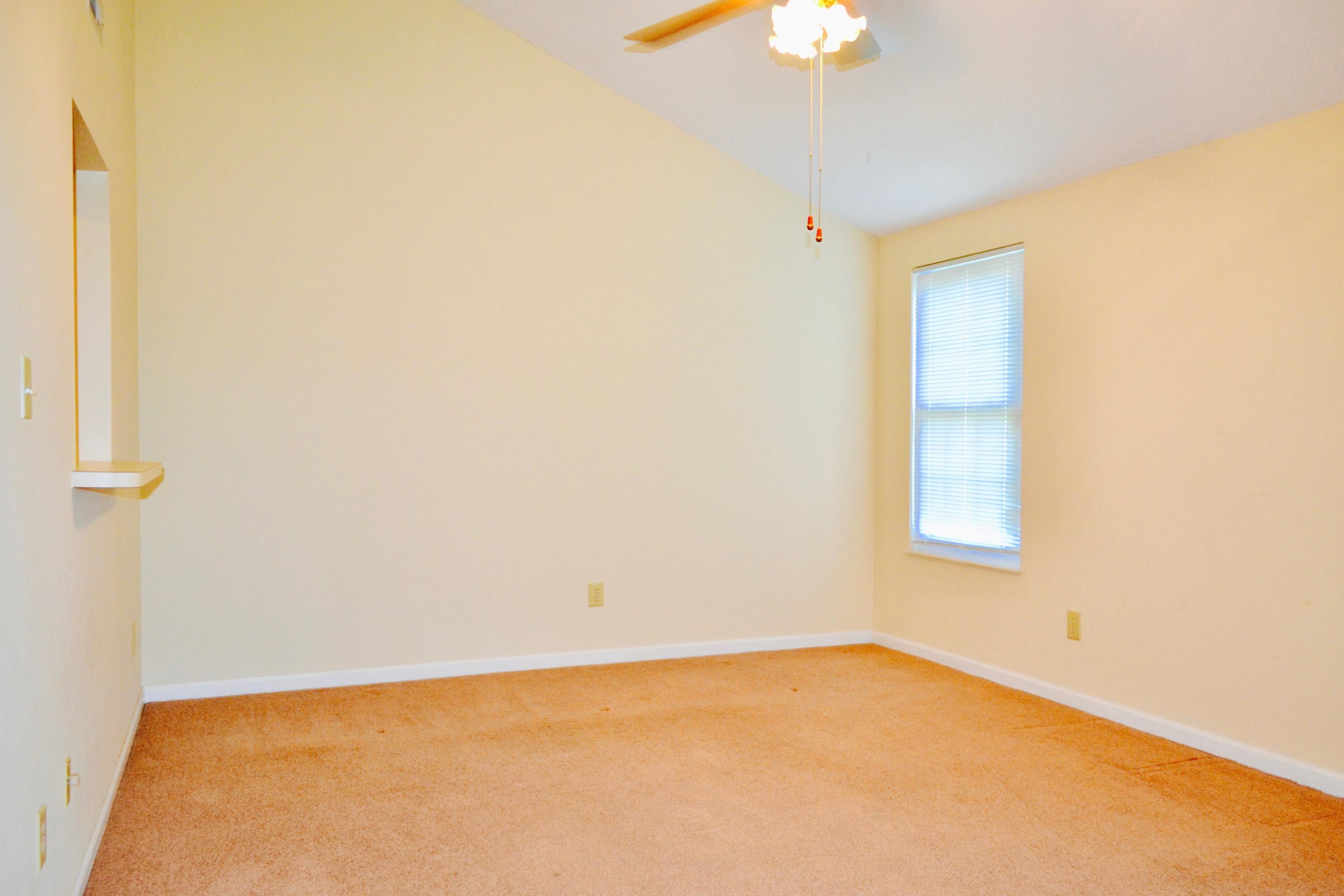 8012 Keybridge Way Powell, TN 37849 - Photo 4 of 23 DSC_0679