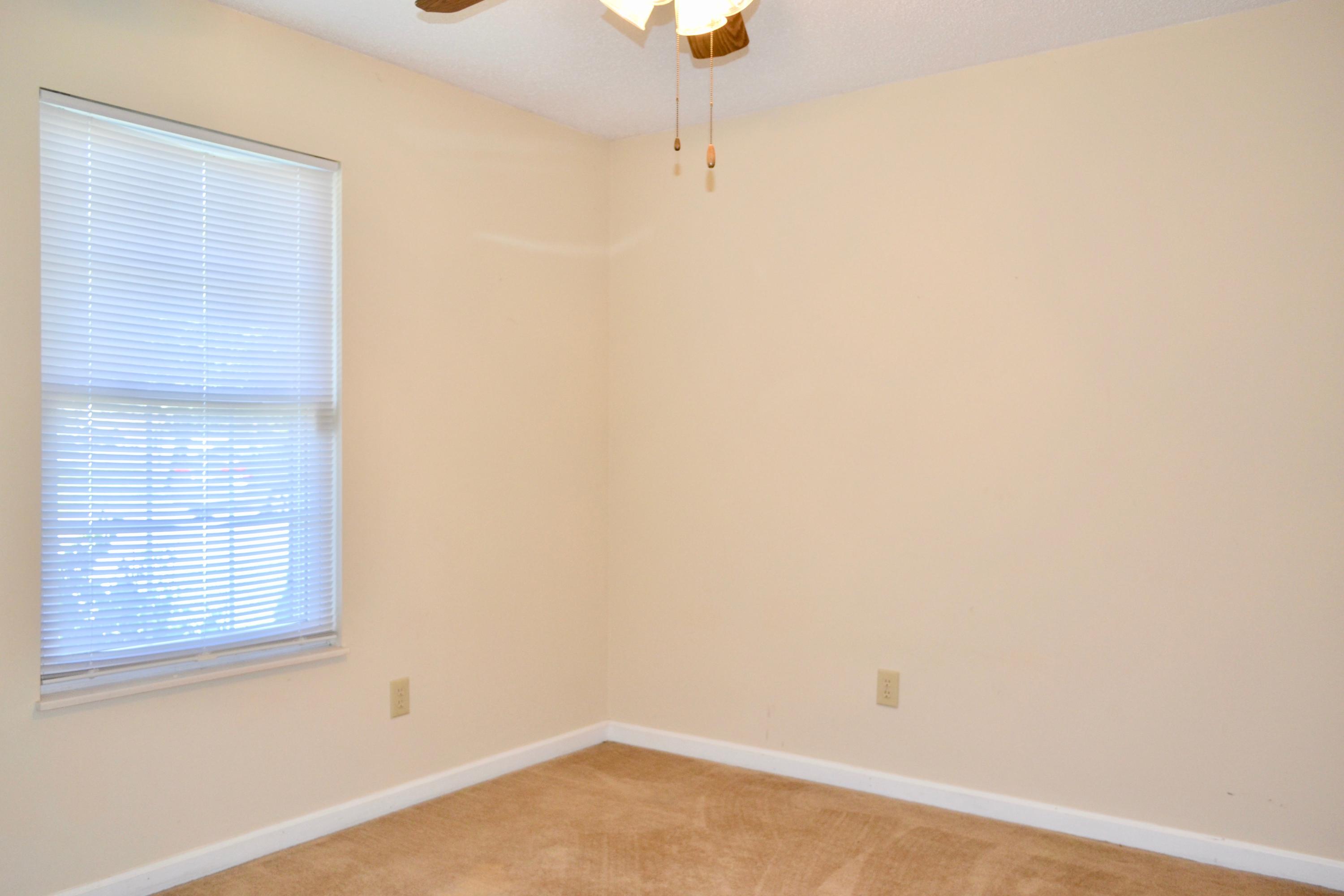 8012 Keybridge Way Powell, TN 37849 - Photo 8 of 23 DSC_0666