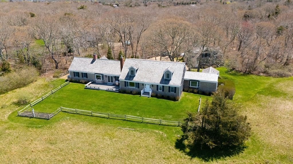 23 Beetle Swamp Road Edgartown, MA 02539 - Photo 1 of 40