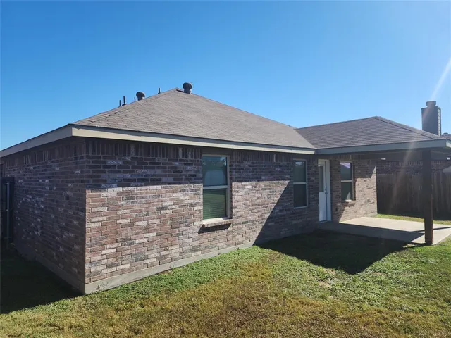 $2,195 | 12112 Castleford Way, Fort Worth, TX 76036