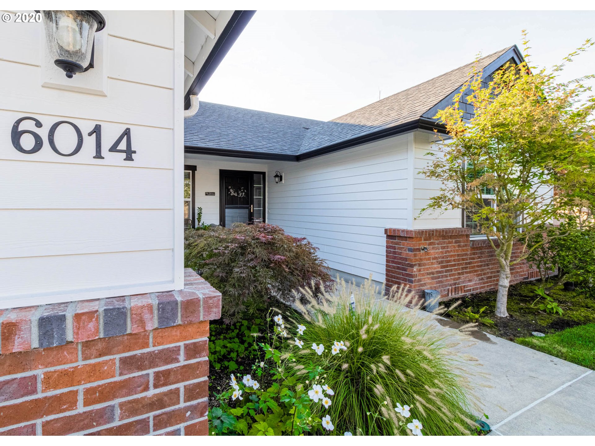 6014 Avalon Street Eugene, OR 97402 - Photo 3 of 32