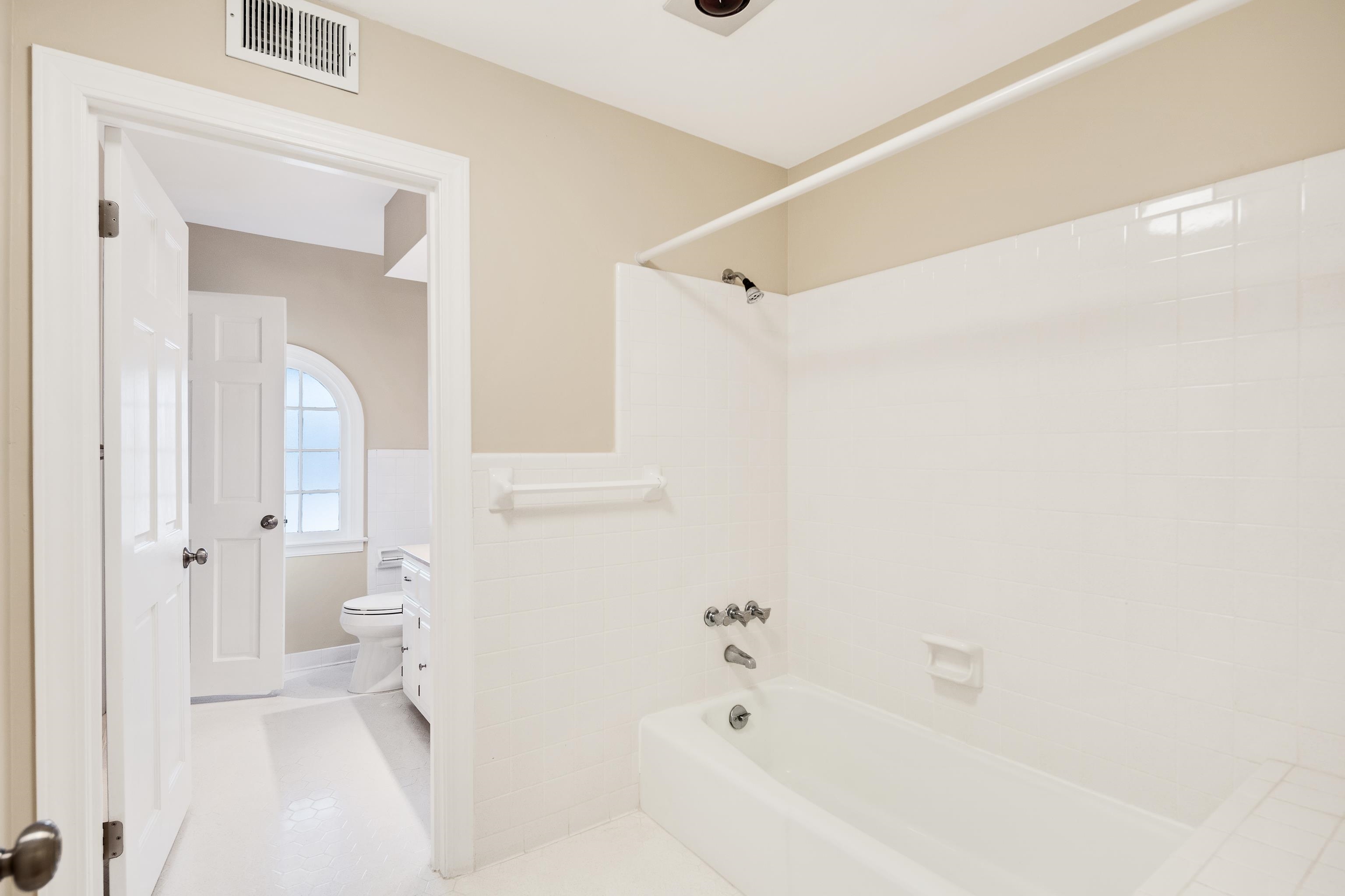 2072 Kirby Road Memphis, TN 38119 - Photo 25 of 38