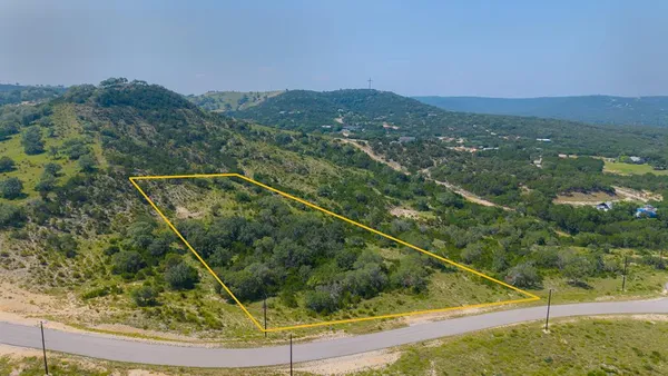 $299,000 | 37 Other Pipe Creek, Unit 37, Pipe Creek, TX 78063