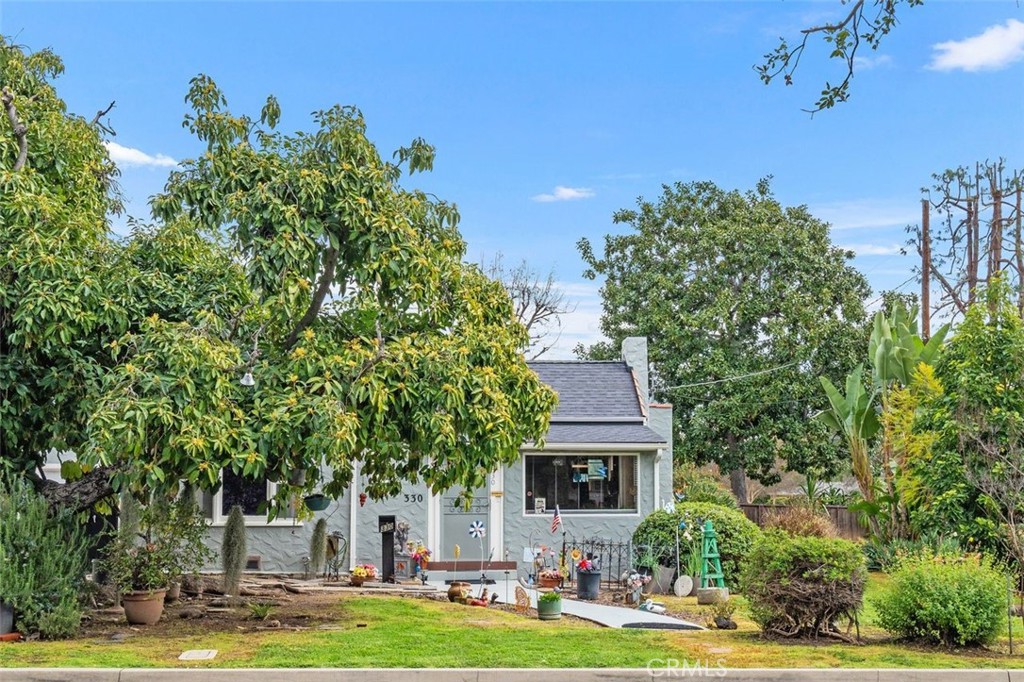 330 El Nido Avenue Pasadena, CA 91107 - Photo 33 of 41 a front view of a house with garden