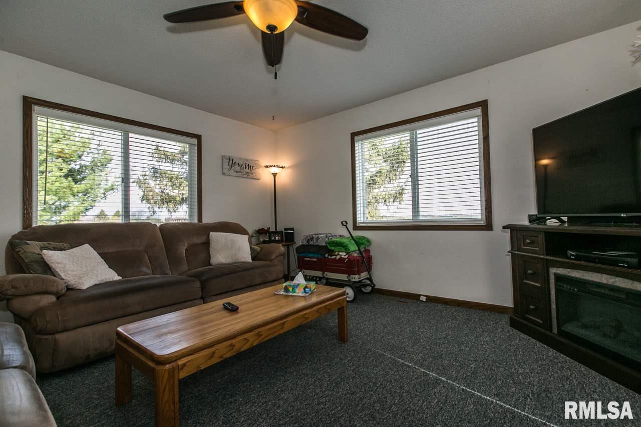 7327 Caves Road Maquoketa, IA 52060 - Photo 12 of 24 Gallery Image 12