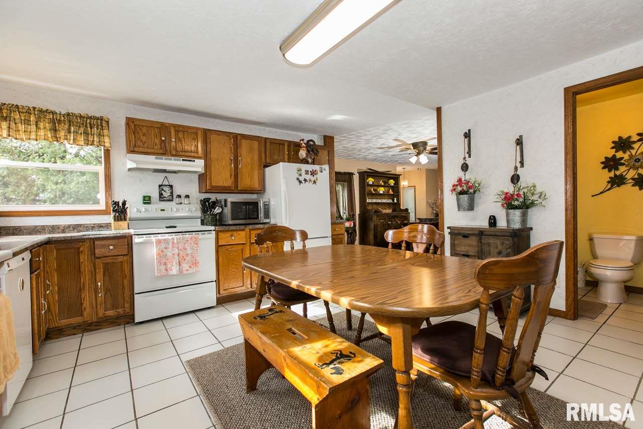 7327 Caves Road Maquoketa, IA 52060 - Photo 3 of 24 Gallery Image 3