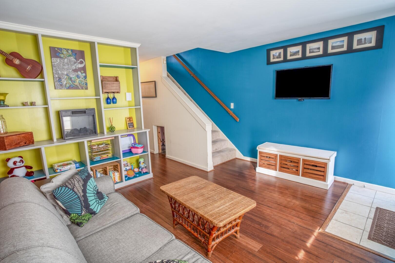 2 Bennett Street, Unit 4 South Portland, ME 04106 - Photo 7 of 22 _LIVINGROOM_2 (Large)