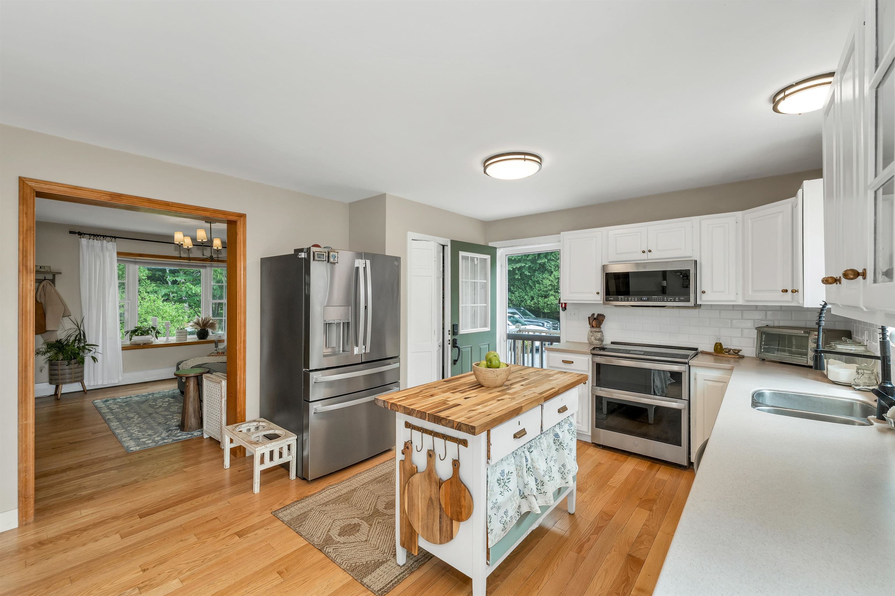 39 Beach Pond Road Wolfeboro, NH 03894 - Photo 2 of 46