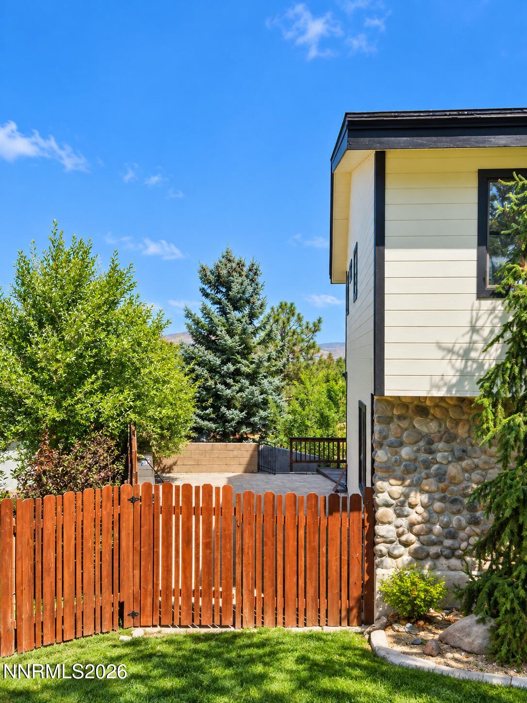 2990 Rustic Manor Circle Reno, NV 89509 - Photo 17 of 64 1000011298