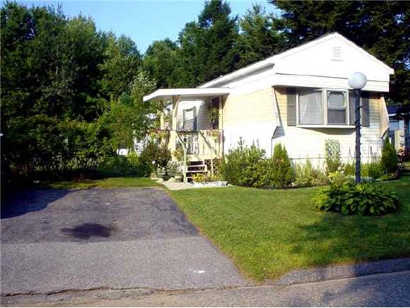 15 South Blueberry Lane Rochester, NH 03867 - Photo 1 of 7