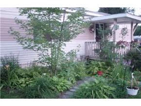 15 South Blueberry Lane Rochester, NH 03867 - Photo 2 of 7