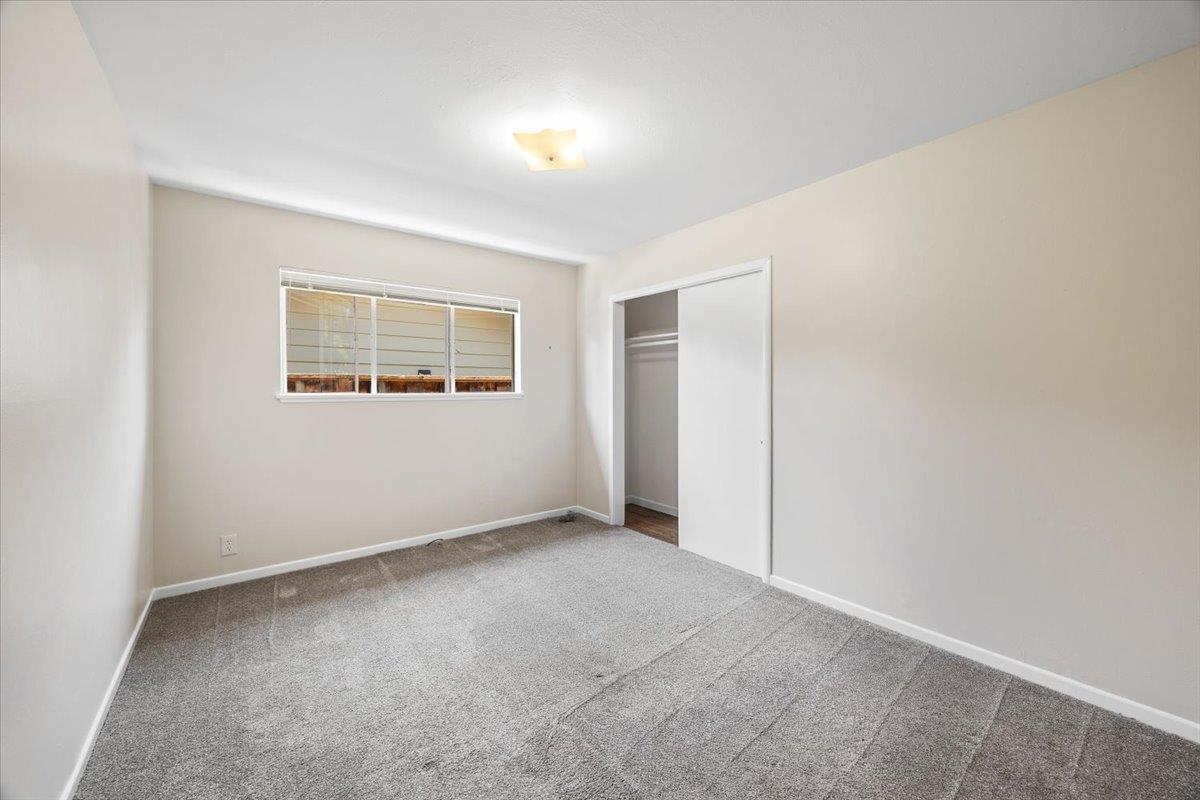 440 Rutherford Avenue Redwood City, CA 94061 - Photo 16 of 19 an empty room with windows