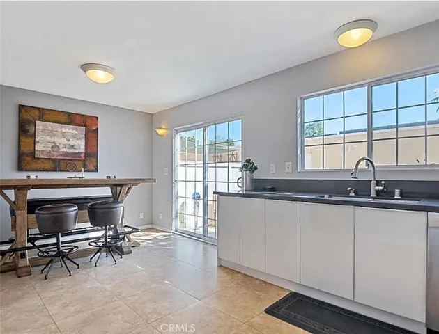 $3,675 | 19110 Kittridge Street, Reseda, CA 91335