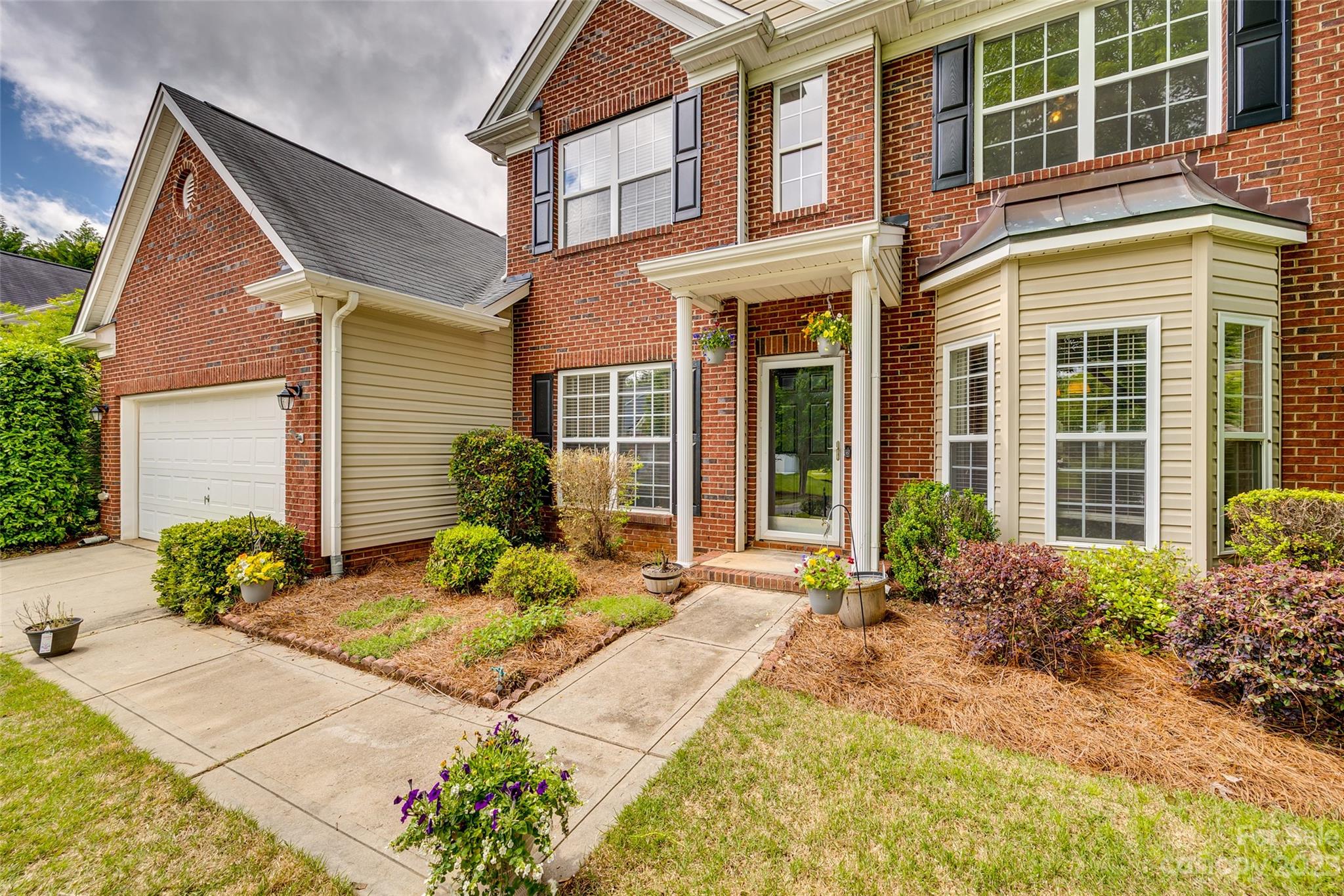 5540 Alexandrite Way Fort Mill, SC 29708 - Photo 2 of 46 a front view of a house