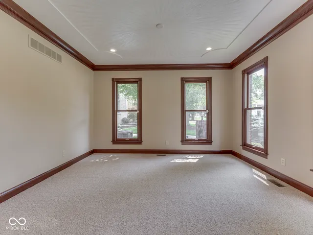 $699,900 | 20 Forrests Edge Court, Indianapolis, IN 46227