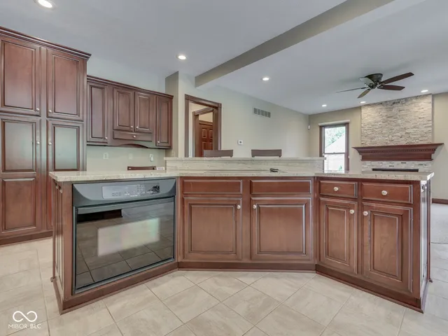 $699,900 | 20 Forrests Edge Court, Indianapolis, IN 46227