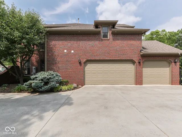 $699,900 | 20 Forrests Edge Court, Indianapolis, IN 46227