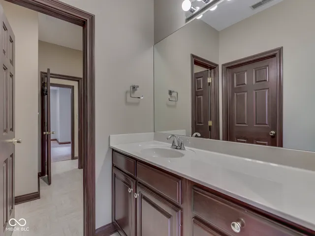 $699,900 | 20 Forrests Edge Court, Indianapolis, IN 46227