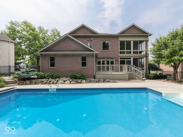 $699,900 | 20 Forrests Edge Court, Indianapolis, IN 46227