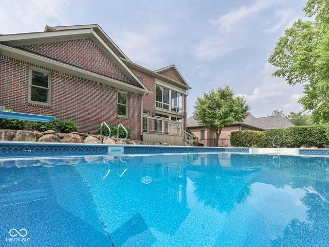 $699,900 | 20 Forrests Edge Court, Indianapolis, IN 46227