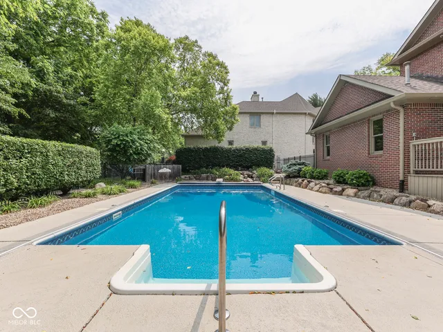 $699,900 | 20 Forrests Edge Court, Indianapolis, IN 46227