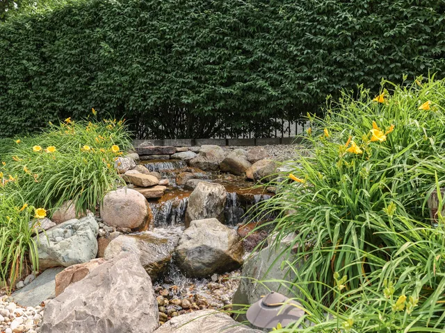 $699,900 | 20 Forrests Edge Court, Indianapolis, IN 46227